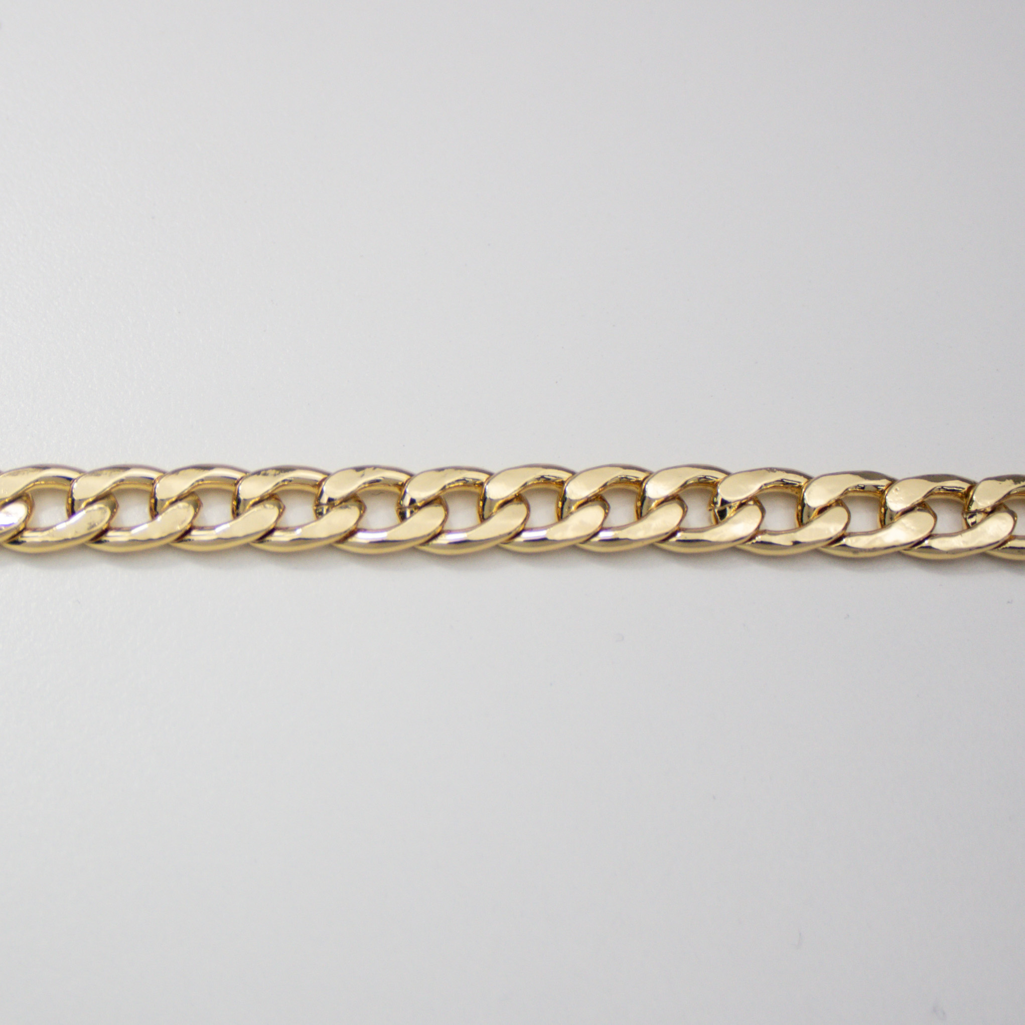 17928 Cadena Eslabón Cubano Aluminio 7x10mm